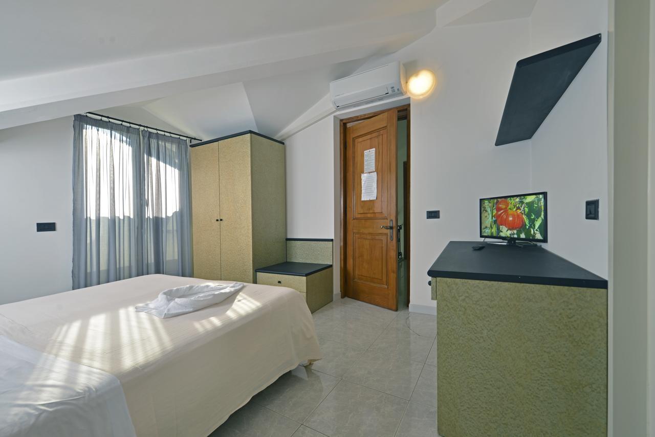 Hotel Garden Bocca Di Magra Eksteriør bilde